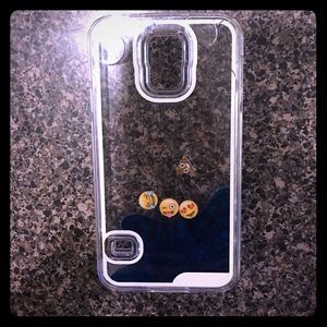 I am selling a Samsung Galaxy s5