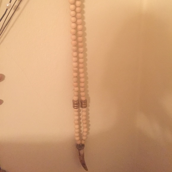 Betsy pittard long horn necklace