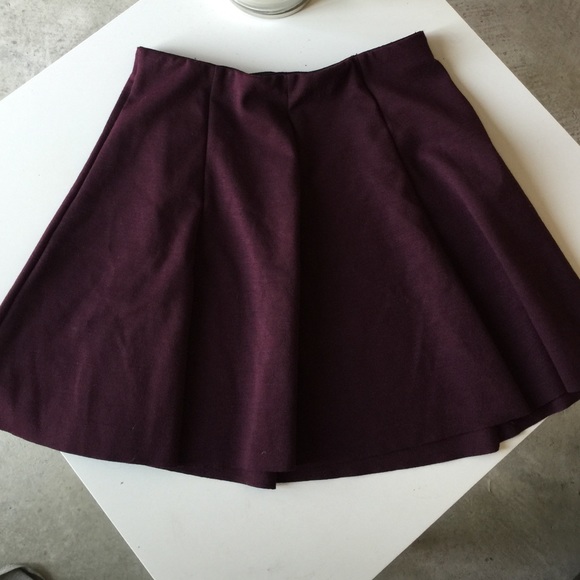 Brandy Melville Dresses & Skirts - Brandy Melville skirt