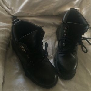 State street waterproof boots!🙂