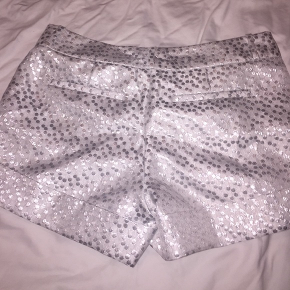 Shorts - Picture 3 of 4