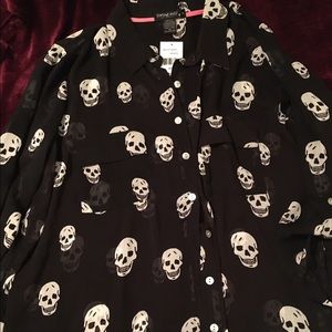 Sheer skull print top