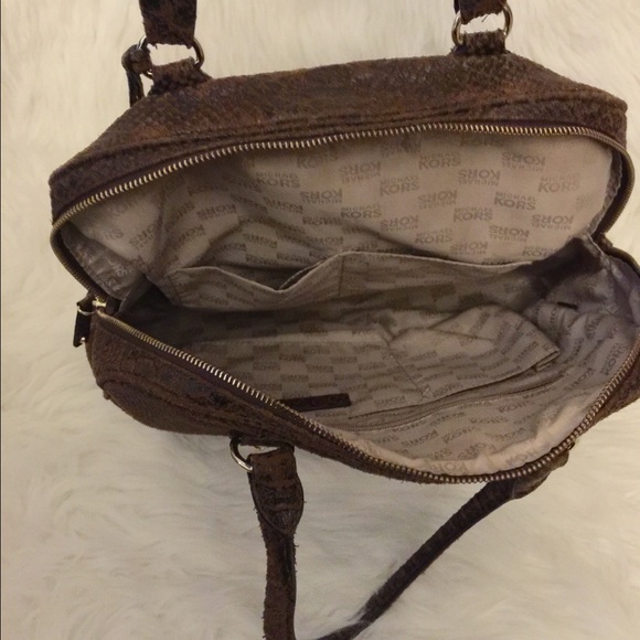 Michael Kors Large Signature Embossed Mocha Python - Picture 2 of 8