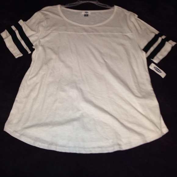 BNWT t shirt