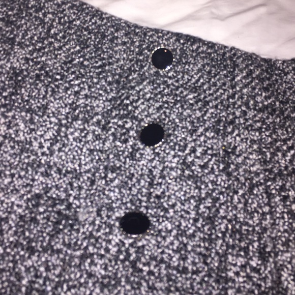 Shorts - Picture 2 of 3