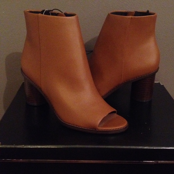 Open toed booties