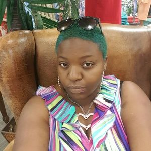 Meet your Posher, Shantay