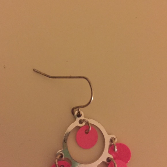 Pink dangle earrings - Picture 2 of 2