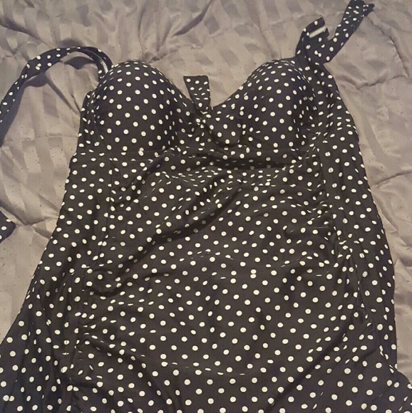Polka-dot vintage style bathing suit