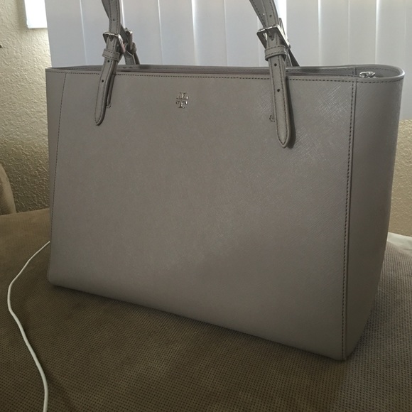 Tory Burch Handbags - Tory Burch Large YORK