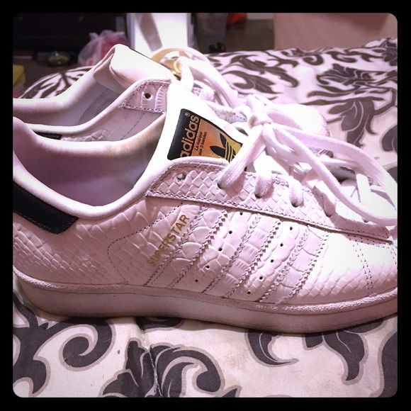 Adidas superstar