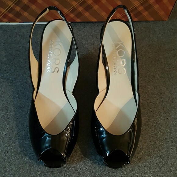 Micheal Kors wedges