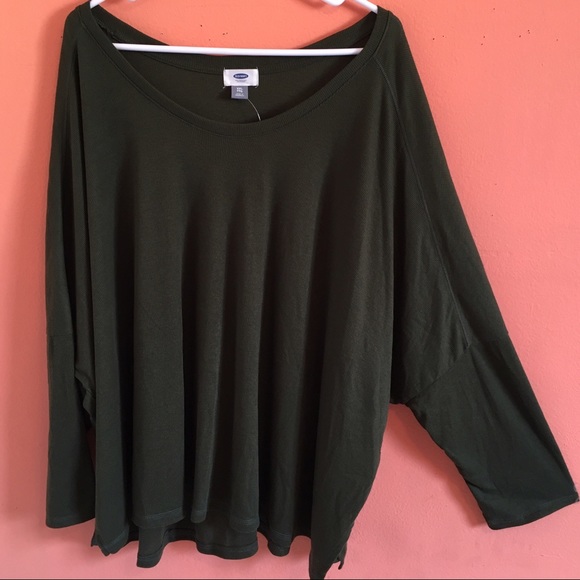 NWT hunter green long sleeve from Old Navy