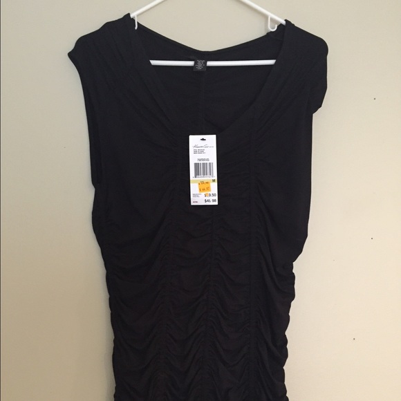 Black fitted Kenneth Cole top