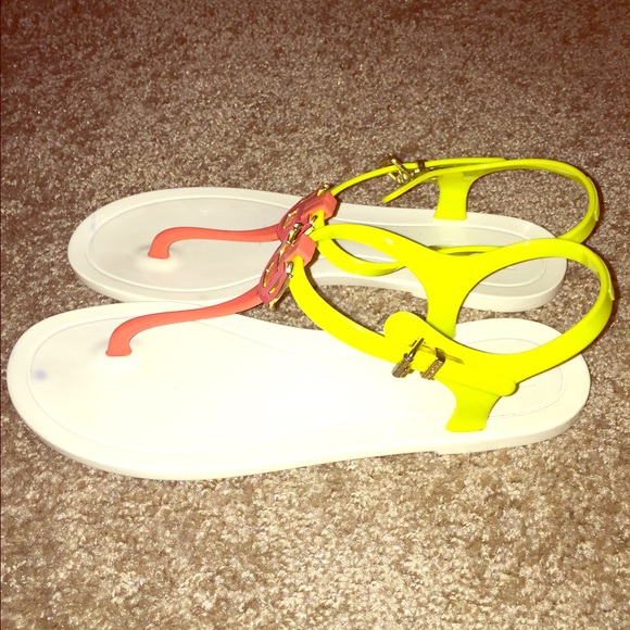 100% Authentic Hunter Gel Sandals....