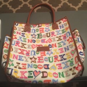 Dooney &Bourke