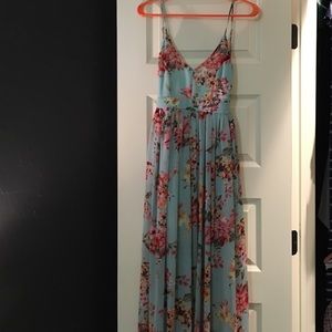 Low back floral maxi dress