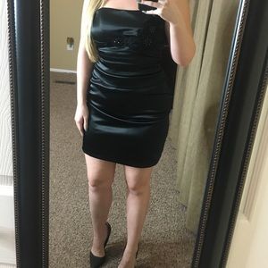 The perfect little black dress