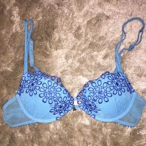 Victoria's Secret blue lace bra 34B
