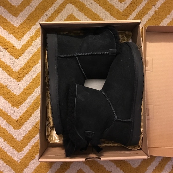 Ugg short Bailey bow