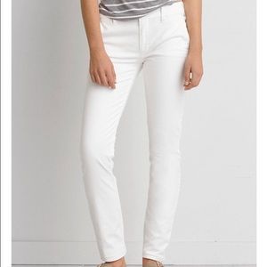 NWT American Eagle white trousers