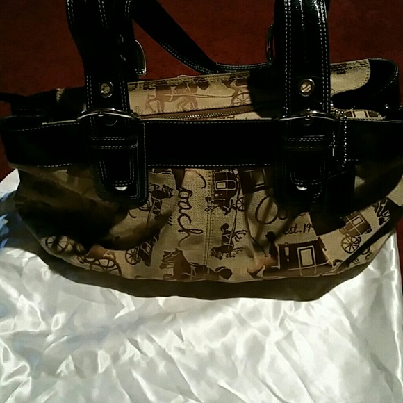 Horse and carriage Coach purse