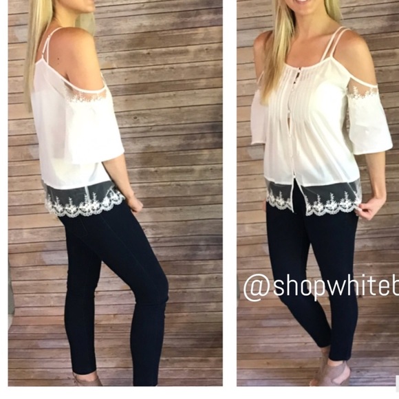 ‼️ Clearance White Cold Shoulder Top - Picture 3 of 4