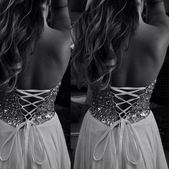 Terani couture Prom dress - Picture 3 of 4