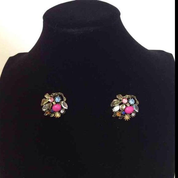 Vintage flower earrings