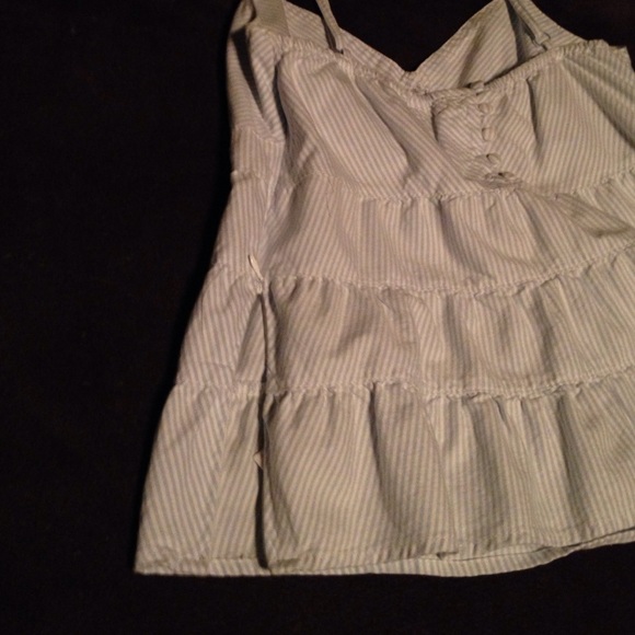 Tank - Picture 3 of 4