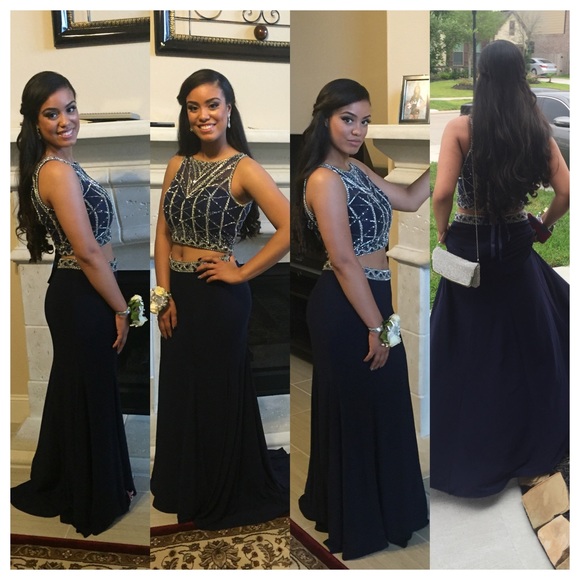 Dresses & Skirts - 2 piece prom dress
