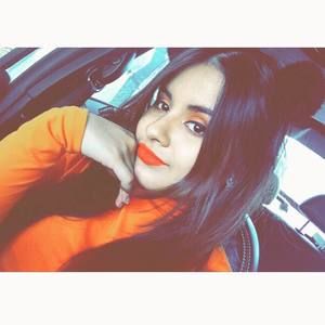 Meet your Posher, Naomi