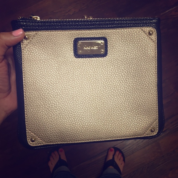 SOLD! Nine West crossbody handbag