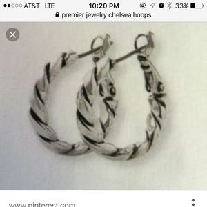 Premier jewelry Chelsea hoop earings