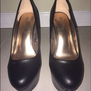 Bertinni black platform heels