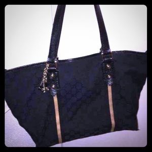 Authentic Gucci tote can do less on 〽️erc