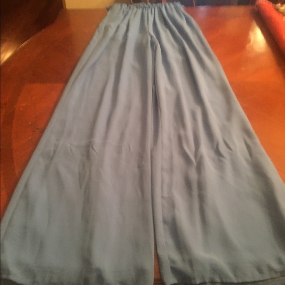 Jump suits - Picture 3 of 3