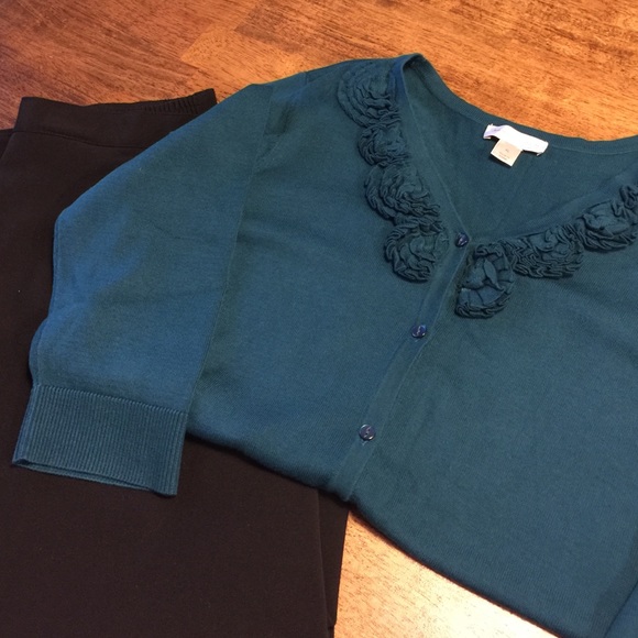 🎉🎉 FLASH SALE 🎉🎉 - Picture 3 of 3