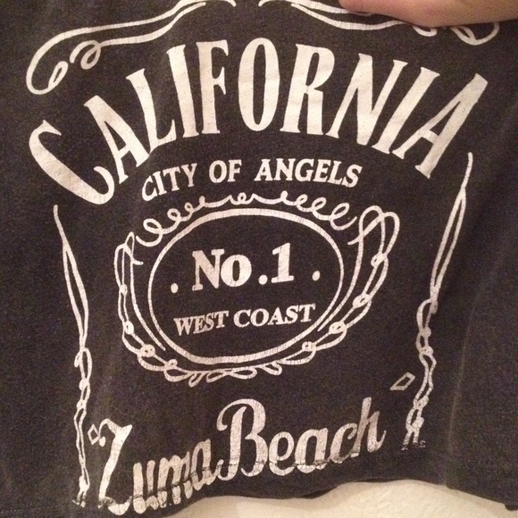 Cropped Grey Graphic Tee - Picture 2 of 4