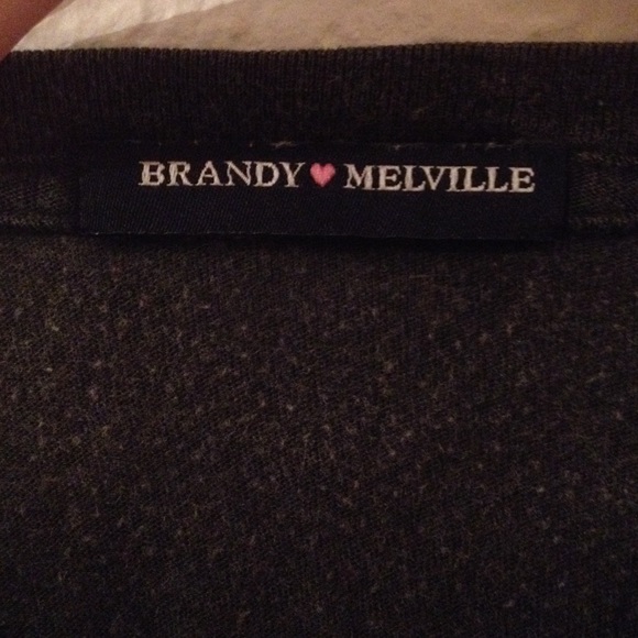 Cropped Grey Graphic Tee - Picture 3 of 4