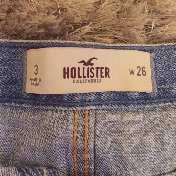 Hollister studded shorts - Picture 3 of 4