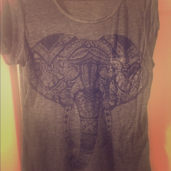 Elephant tee