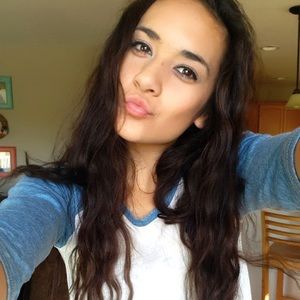 Meet your Posher, Kiana