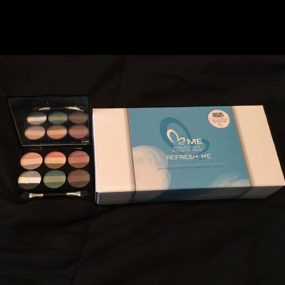 Eyeshadow & makeup remove cloth