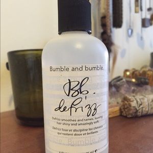Bumble and bumble defrizz serum