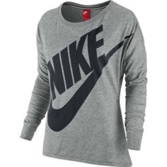 Grey Nike Shirt❗️SOLD❗️