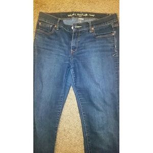 Ruehl straight legged jeans 🌹🌹