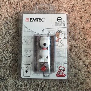 Peanuts Flash Drive 8GB *REPOSTED. STILL FOR SALE*