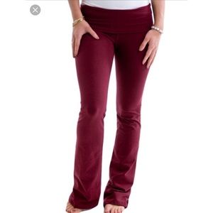 T-Party Yoga Pants Maroon