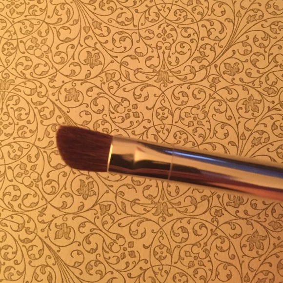 Lancôme Angle Shadow Brush #13 - Picture 2 of 4